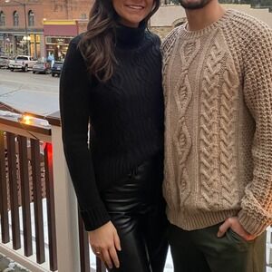 Vintage Cable Knit Turtleneck Sweater in Black Size Medium